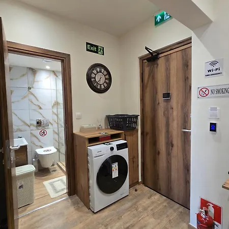 Phidias House Downtown *