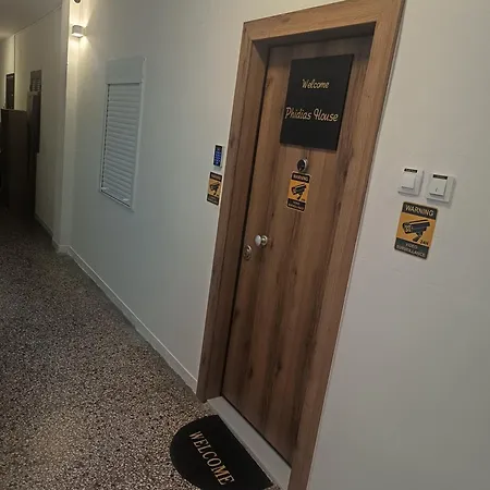 Phidias House Downtown