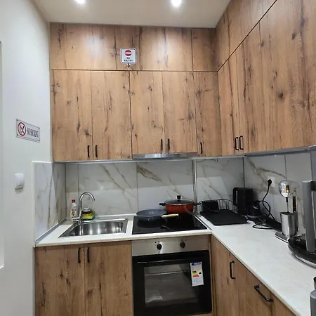 Phidias House Downtown Daire *