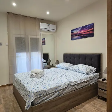 Apartment Phidias House Downtown