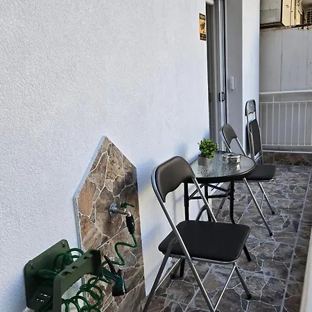 Phidias House Downtown アパート *